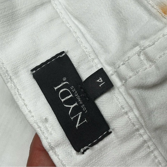 NYDJ White Bermuda Shorts Lightweight Cotton - Picture 3 of 7